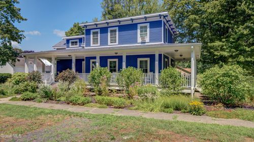 5 Charles St, Valley Falls, NY, 12185-3436 | Card Image