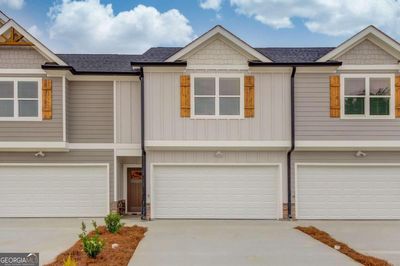 6388 Pine Station Drive, Townhouse with 3 bedrooms, 2 bathrooms and null parking in Lula GA | Image 2