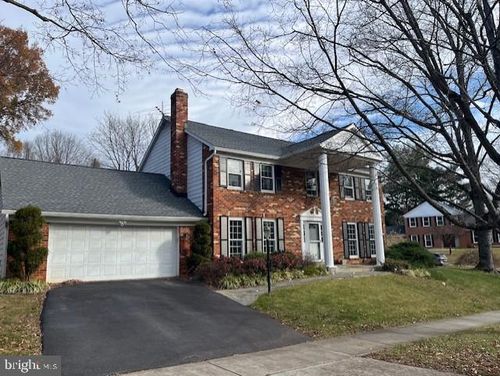 1718 Crestview Dr, POTOMAC, MD, 20854-2630 | Card Image