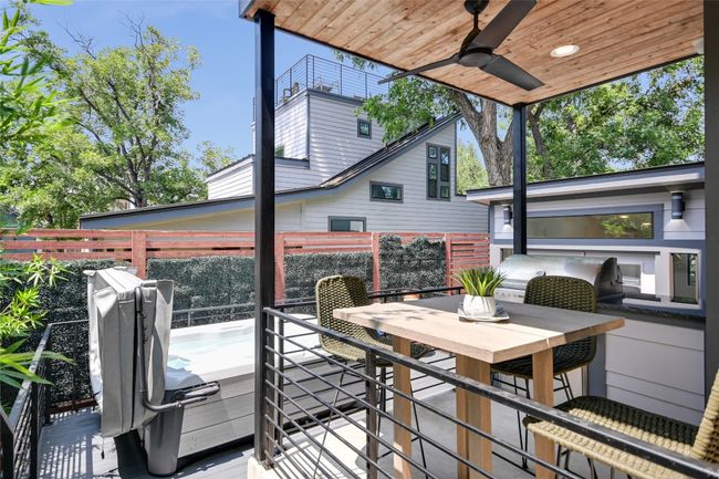 1 - 1904 Sl Davis Ave, Condo with 3 bedrooms, 4 bathrooms and 3 parking in Austin TX | Image 12