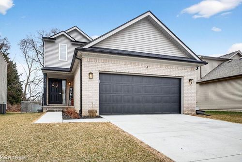 23440 Grandy St, Clinton Twp, MI, 48035-3142 | Card Image