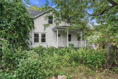15 Lewis St, Woonsocket, RI, 02895-1905 | Card Image