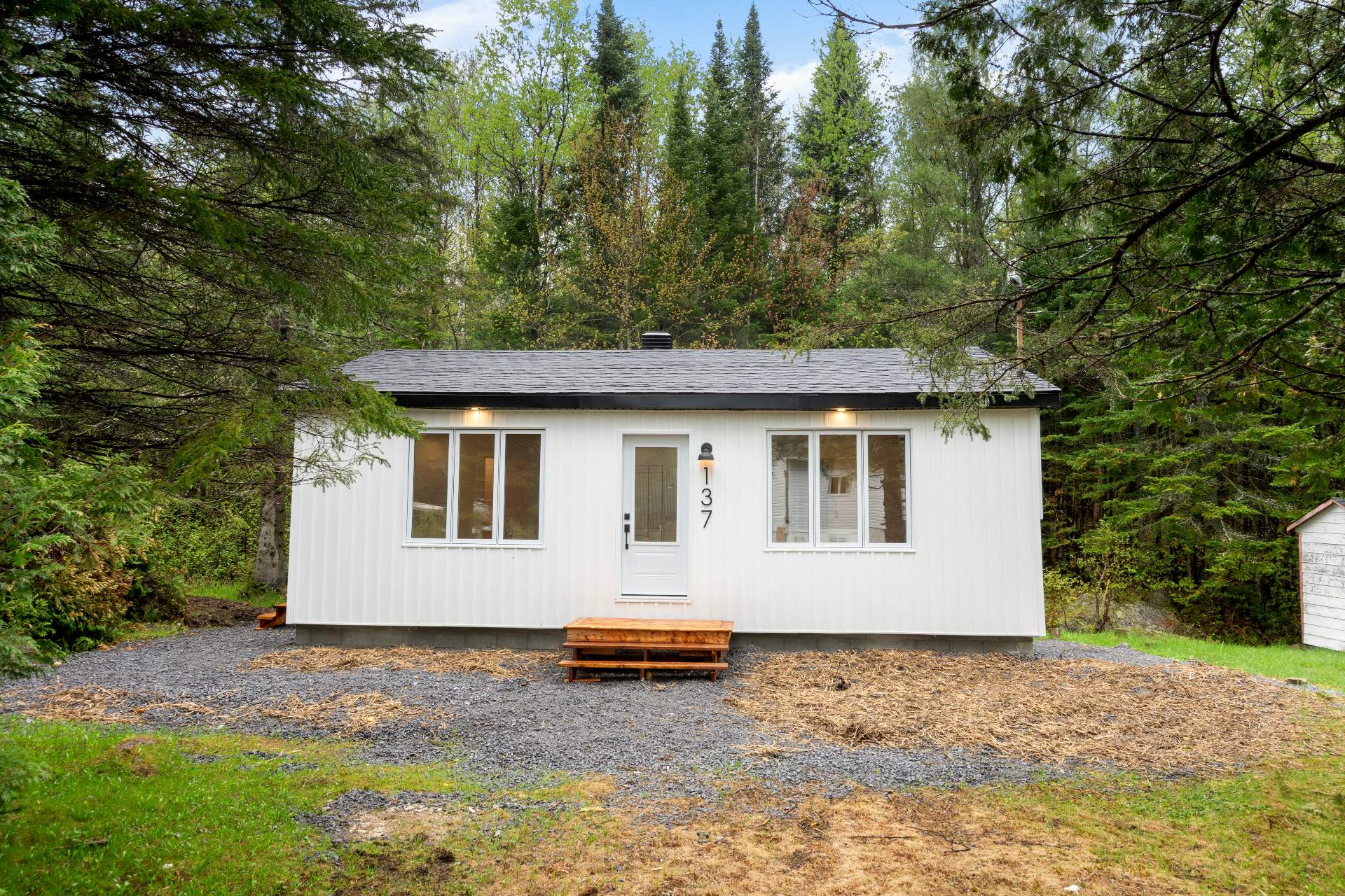Residential in Saint-Adolphe-d'Howard 3