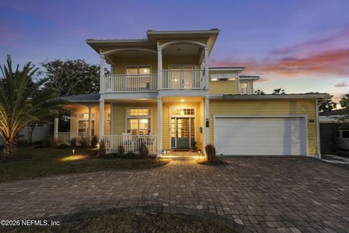 527 Florida Blvd, Neptune Beach, FL, 32266-4719 | Card Image