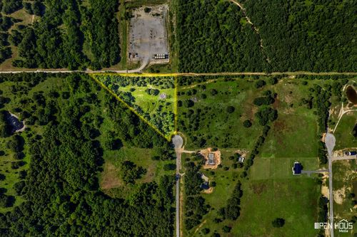 355 Trailride Ln, Nocona, TX, 76255-2072 | Card Image