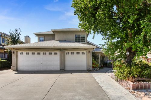 9416 Redwater Dr, Antelope, CA, 95843-5216 | Card Image