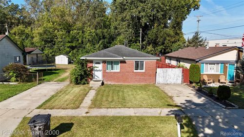 13428 Fellrath St, Taylor, MI, 48180-4402 | Card Image