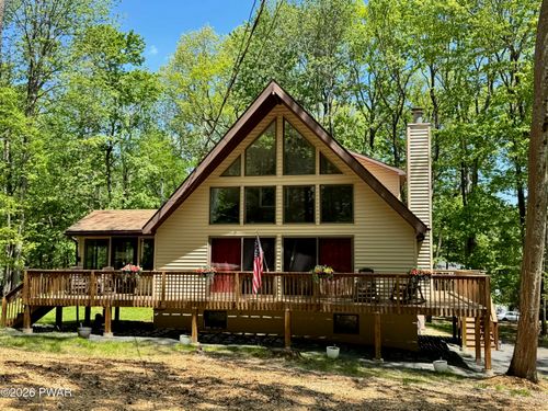 219 Indian Dr, Greentown, PA, 18426-7686 | Card Image