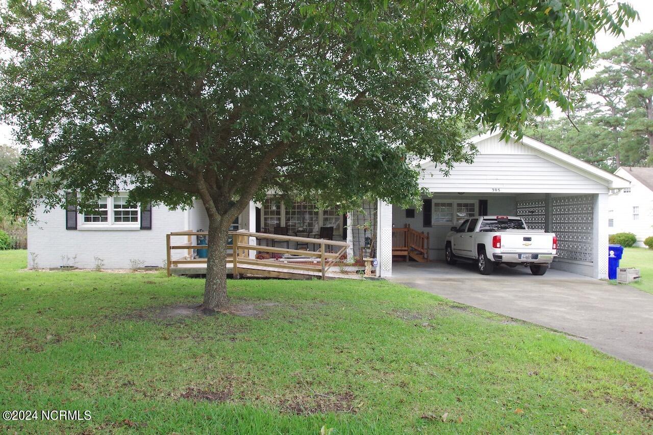 Chatham St, Newport, NC 28570