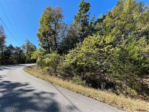 63 Eagle Dr, Holiday Island, AR, 72631-4703 | Card Image