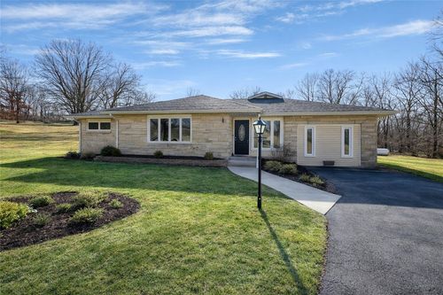 2945 Lincoln Highway Rd, Charleston, IL, 61920-8080 | Card Image