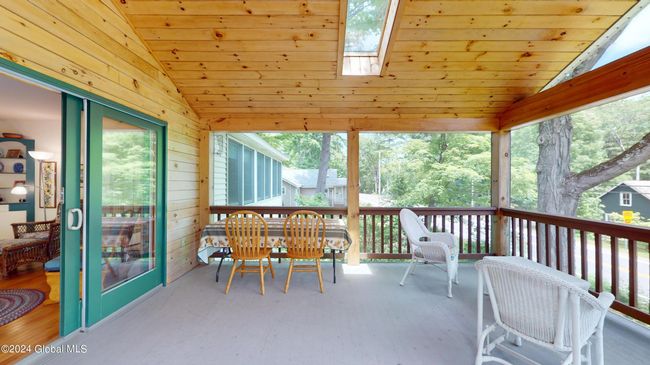 8 Sunrise Ct, House other with 3 bedrooms, 2 bathrooms and 6 parking in Silver Bay NY | Image 15