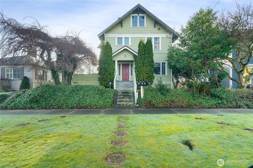 107 W 4th St, Aberdeen, WA, 98520-3940 | Card Image