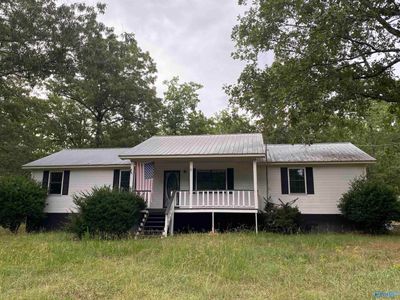 57 11th Street E, House other with 4 bedrooms, 1 bathrooms and null parking in Winfield AL | Image 1