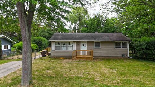 1817 Stockman Rd, Mt Pleasant, MI, 48858-4220 | Card Image