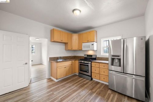 400 Bissell Ave, Richmond, CA, 94801-3076 | Card Image