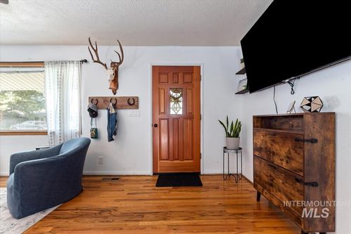 845 E 16th N, Mountain Home, ID, 83647-1722 | Card Image