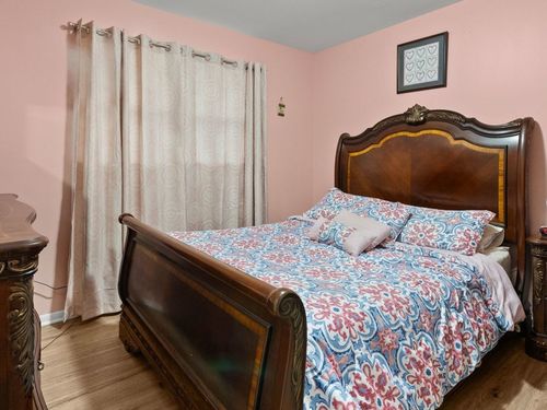 636 E 156th Pl, South Holland, IL, 60473-1515 | Card Image