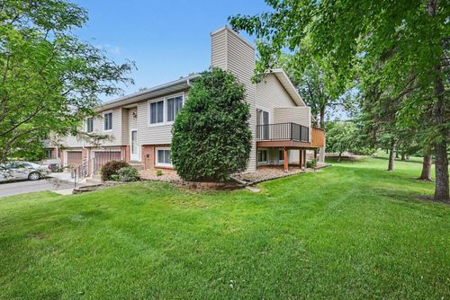 9402 Tyler St Ne, Blaine, MN, 55434-2439 | Card Image