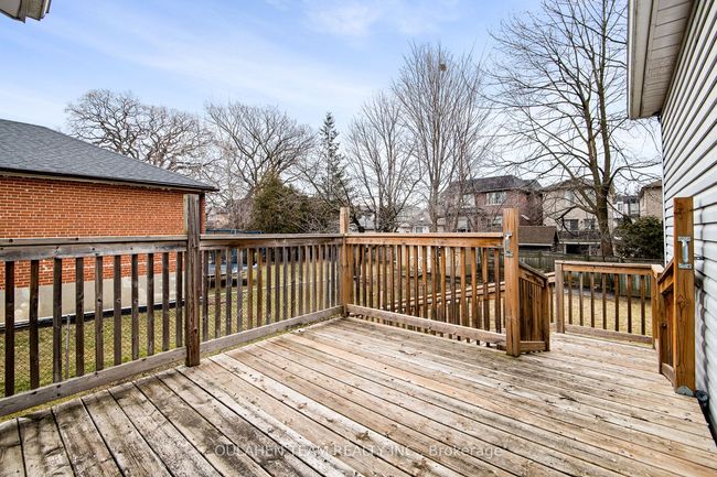 131 Florence Ave, House other with 5 bedrooms, 3 bathrooms and 2 parking in North York ON | Image 9