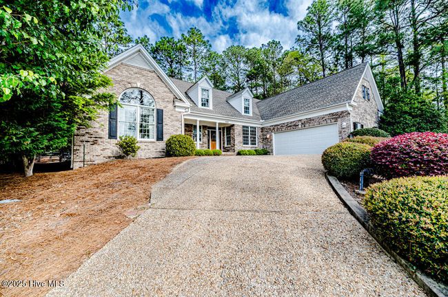 665 Lake Forest Dr Se, House other with 3 bedrooms, 3 bathrooms and 2 parking in Pinehurst NC | Image 4