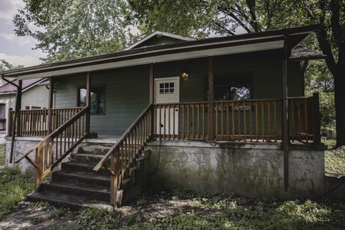 310 E 15th St, Columbia, TN, 38401-4254 | Card Image