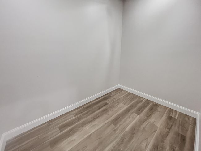Walk-In Closet | Image 11