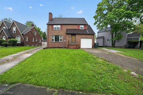 1139 Castleton Rd, Cleveland Heights, OH, 44121-1521 | Card Image