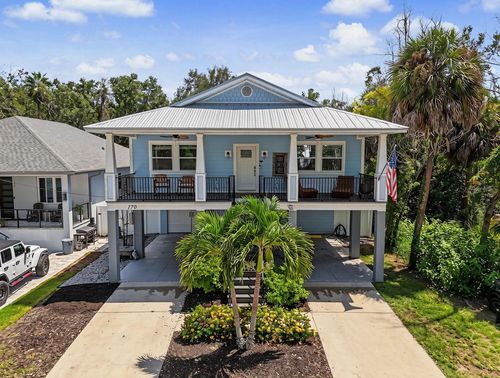 170 E Spruce St, TARPON SPRINGS, FL, 34689-3300 | Card Image