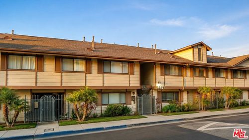 7-4451 Don Ricardo Dr, Los Angeles, CA, 90008-2855 | Card Image