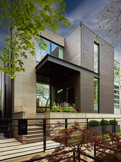 2145 W Mclean Ave, Chicago, IL, 60647-4524 | Card Image