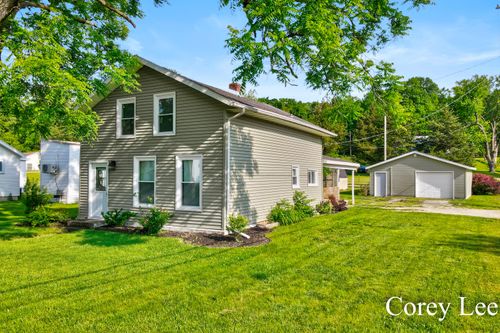 413 W Riverside Dr, Ionia, MI, 48846-9497 | Card Image