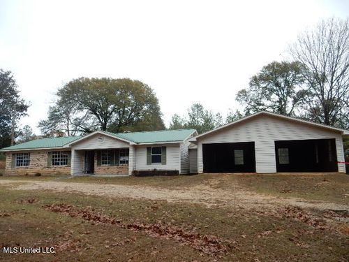 75 L G Collins Rd, State Line, MS, 39362-9422 | Card Image