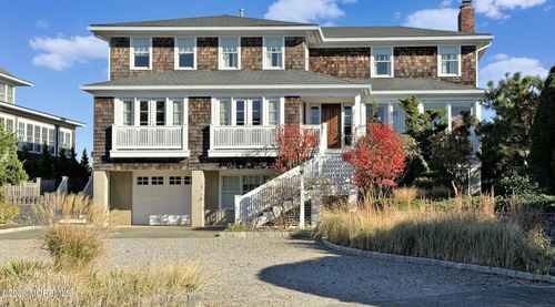 985 East Ave, Mantoloking, NJ, 08738-1717 | Card Image