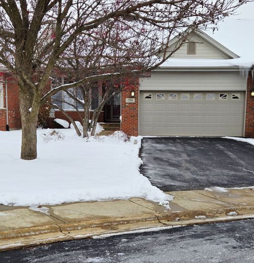 754 River Place Dr, Bourbonnais, IL, 60914-1833 | Card Image