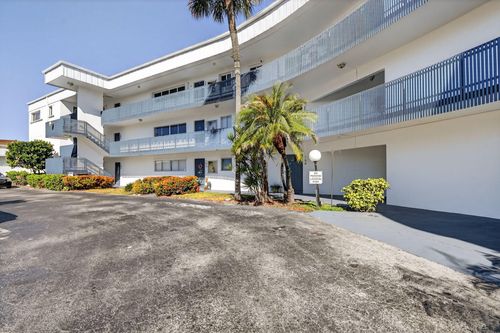 104-200 Waterway Dr S, Lantana, FL, 33462-1867 | Card Image