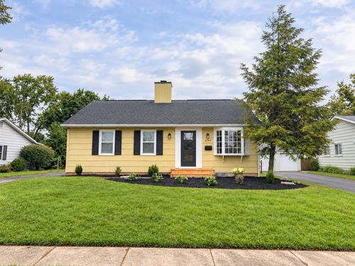 4794 Hillcrest St N, Hilliard, OH, 43026-1633 | Card Image