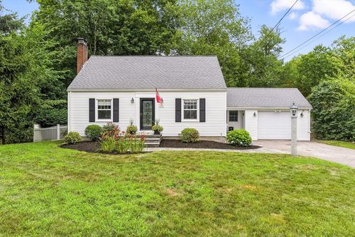 336 Common St, Walpole, MA, 02081-3318 | Card Image