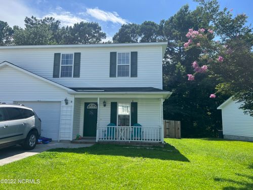 208 Winners Cir S, Jacksonville, NC, 28546-9540 | Card Image
