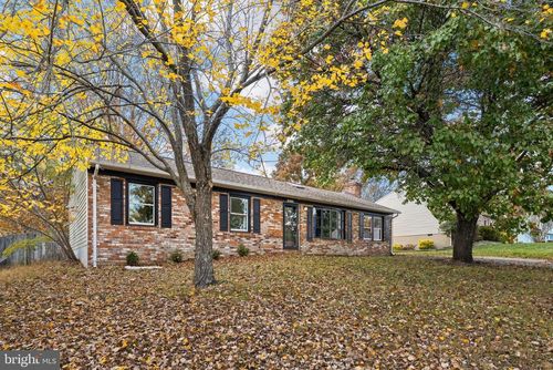 10312 Meadowview Dr, FREDERICKSBURG, VA, 22408-2612 | Card Image