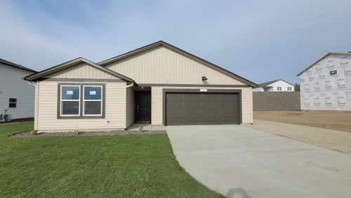 825 E L St, Deer Park, WA, 99006-4024 | Card Image