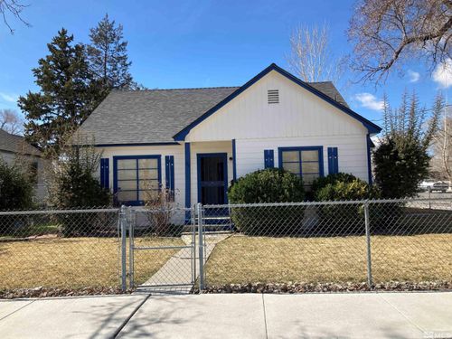 739 16th St, Sparks, NV, 89431-0911 | Card Image