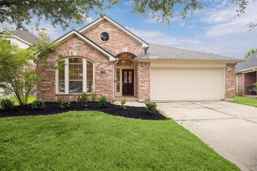 13208 Moonlit Lake Ln, Pearland, TX, 77584-3729 | Card Image