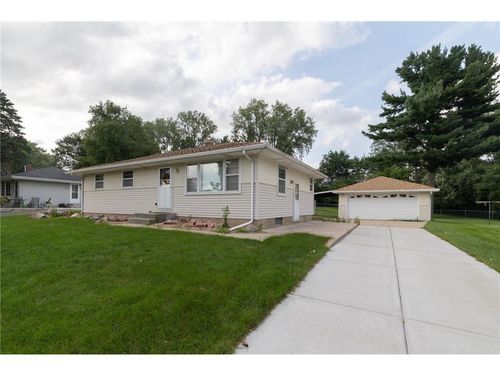 1687 Rosewood Avenue, Maplewood, MN, 55109 | Card Image