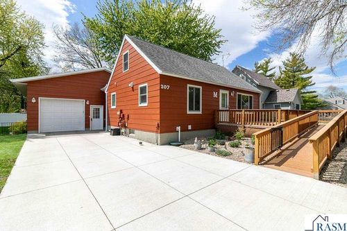 207 Lincoln St Sw, Mapleton, MN, 56065-9798 | Card Image