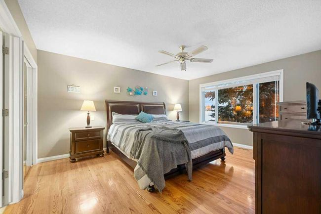 49 Douglasbank Gardens Se, Home with 3 bedrooms, 3 bathrooms and 4 parking in Calgary AB | Image 27