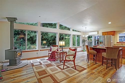 2931 Se Camano Dr, Camano Island, WA, 98282-7033 | Card Image