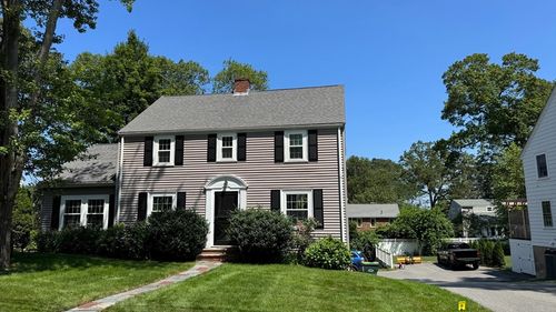 139 Laurel Dr, Needham, MA, 02492-3206 | Card Image