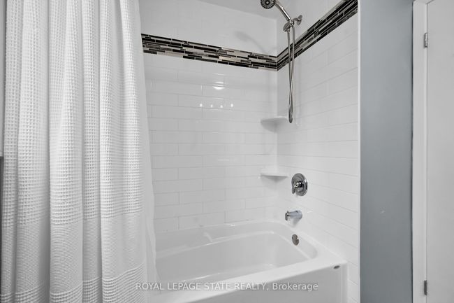 6 - 199 York Rd, Condo with 3 bedrooms, 2 bathrooms and 1 parking in Dundas ON | Image 17