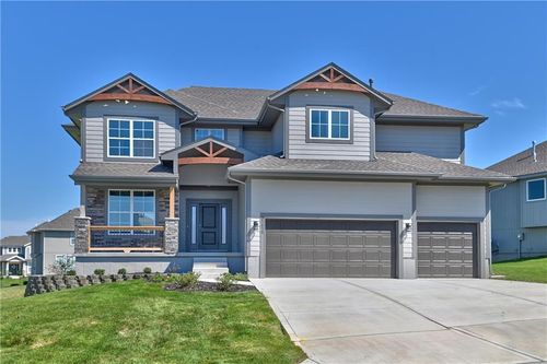 24620 W 60th Ter, Shawnee, KS, 66226-5200 | Card Image